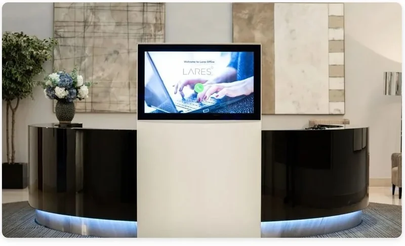 Residential service integration: the Lares Digital story